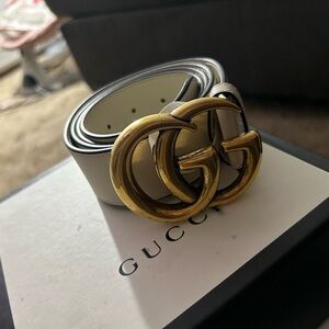 CREME GUCCI BELT SIZE 105 authentic
